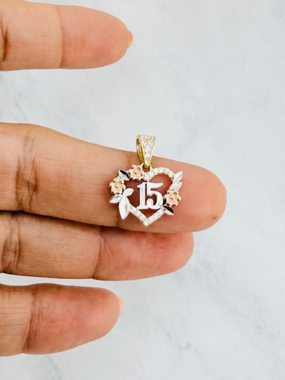 10k solid gold pendant sweet 15 heart Quinceañera - Corazon en oro